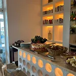 La Potiniere Hotel