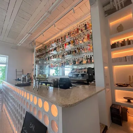 Отель La Potiniere 3*