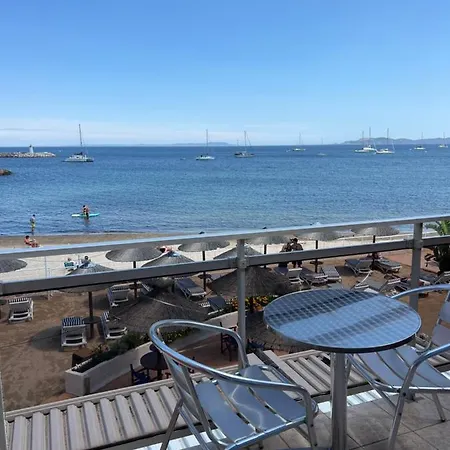 Отель La Potiniere Йер