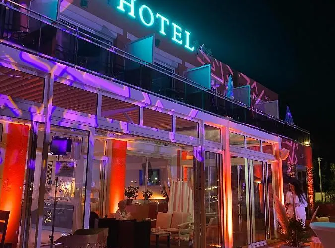 Otel La Potiniere 3*